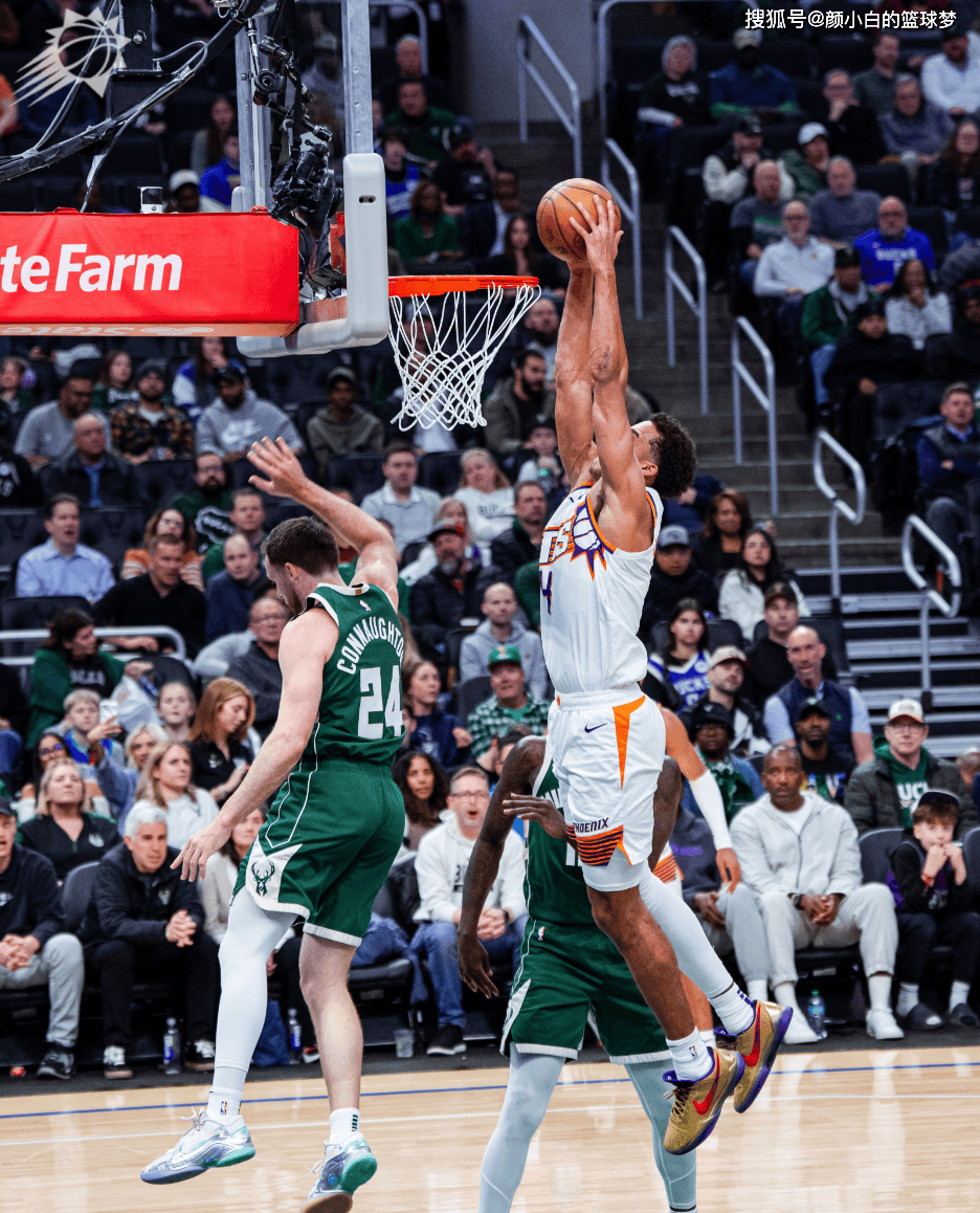 安博体育网站-包含离谱！尤文图斯赛前战术微调冲刺阶段夏洛特黄蜂回应争议，阿扎伦卡在雄鹿比赛中夺冠的词条