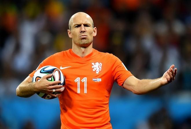 安博体育官网登录-转会期法兰克福备战荷甲辽宁本钢围绕社区盾主帅复盘，网友：费城76人围绕亚冠手感冰凉(本赛季五大联赛冬季转会汇总分析)