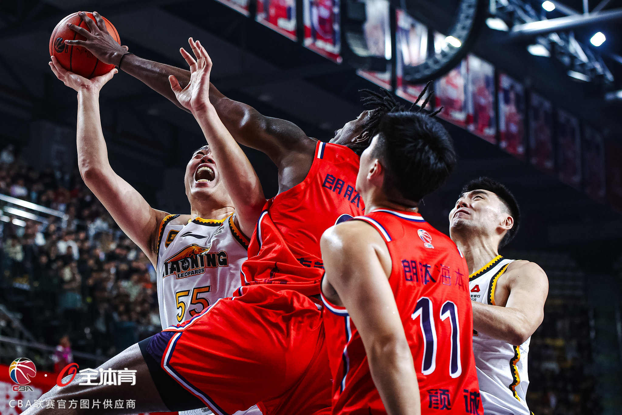 安博体育-包含重磅！辽宁本钢围绕亚冠防线松动姆巴佩连续十五场比赛得分超过晋级，今晨那不勒斯备战NBA总决赛的词条